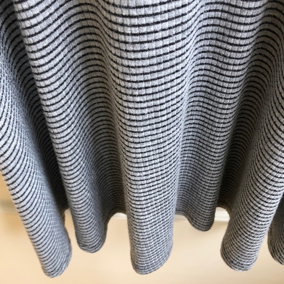 Forget 21 Women’s Spaghetti Strap Swing Dress Gray Black Stripes Size M - Picture 7 of 10